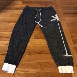 Lite weight sweat pants with white 🌴 on side !